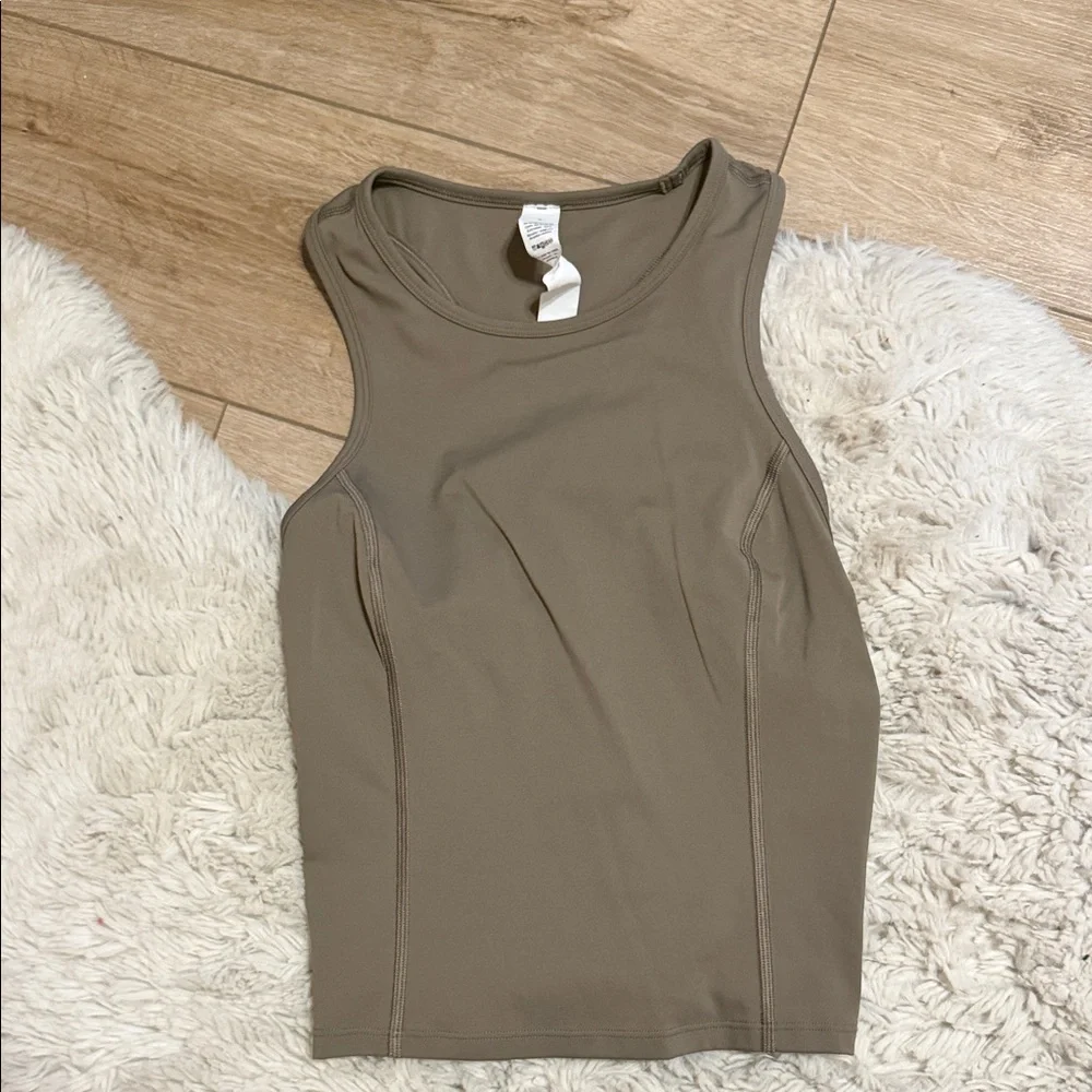 Lululemon high neck tank top(never worn) - Picture 1 of 3